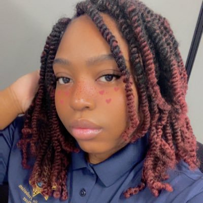 DanielleAdrean's profile picture. 27/ B.S in Criminology Barry U Alumna ❤️🖤C/O 2020 👩🏽‍🎓
