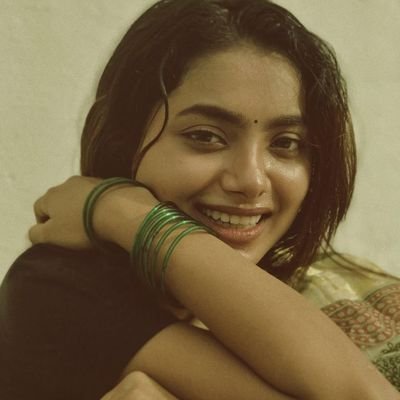 priyahslut's profile picture. 24💋 / 🧡 / naughty💄/ interfaith 💕 / Telugu girl 💃

Dm your wildest desires 🔥🔥🔥
Make me wet with your comments on posts :) 💧💧💧