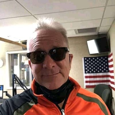 michael_lange1's profile picture. Hello guys ❤️ am on This app looking for a serious relationship a good woman and also a loving wife too and I mother to my daughter also send me a text ♥️♥️