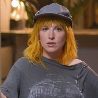 showgirltay13's profile picture. I wanna be defined by the things that I love, not the things I hate, not the things I'm afraid of, or the things that haunt me in the middle of the night