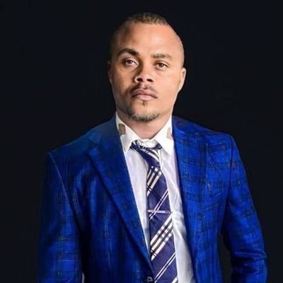 camol275514's profile picture. super serious growth professional • @D20_Labs • @visitsugartown 🃏