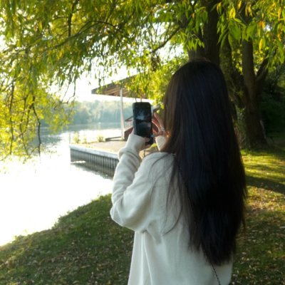 Victoriacandian's profile picture. Living life one peaceful moment at a time🌿✨