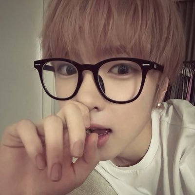 s4n_vampire's profile picture. ♱. i ♡= yuta, renjun, haechan, boogie, ryutaro, Masa, 🦇 nct 💚