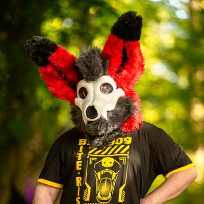 Markyparky666's profile picture. Yo was up im Marky your fav tall demon// I’m 23/ single / no zoo’s no pedo’s/ 16+ account/ chronic pain/ one of the admins for Norfolk and Norwich fur group //