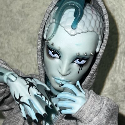 thotwhee1s's profile picture. he/him ✧ 20 ✧ high sw/cw ✧ 175cm ✧ blk *ੈ✩‧₊˚