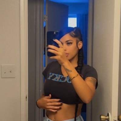 exquisite_rey's profile picture. FAITH|FAMILY|FUNDS