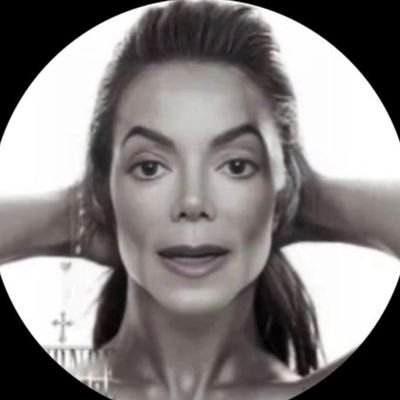 Gossypen's profile picture. 𝓹𝓪𝓹𝓪 𝓫𝓮𝓪𝓻 𝓽𝓪𝓷𝓴𝓮𝓭  🤍 proudly BITTERHIVE
