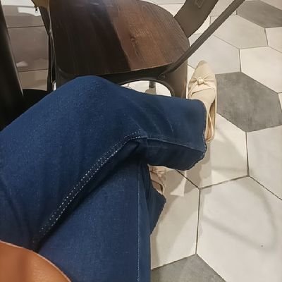 licatwenty's profile picture. surprise
