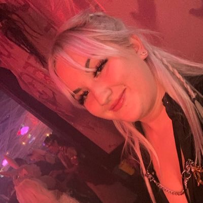 @marispinkpuss