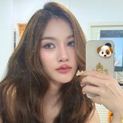 tkswsh's profile picture. currently busy watching gls..