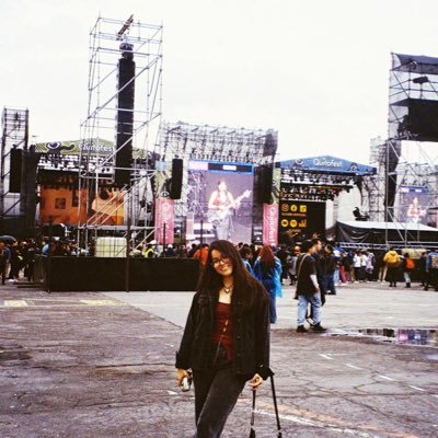 azulaari's profile picture. 