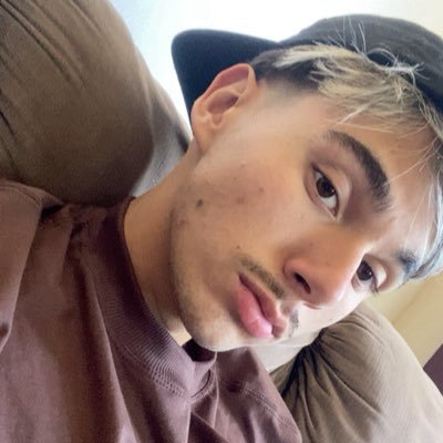 gustavoohz_'s profile picture. louco, problemático e apaixonado