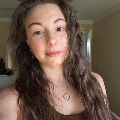 Eckelberry61051's profile picture. A retail worker , a Christian , my tweets explains how feel 😘❤️