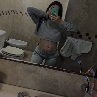 AriMartnez16251's profile picture. cuenta de respaldo:v
Send nud3$$$
inf. a dm o WhatsApp..