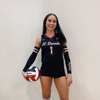 marlirae_'s profile picture. El Dorado HS Volleyball #1 | OH & MB | co '27 | 4.0 GPA | marlirae2008@gmail.com