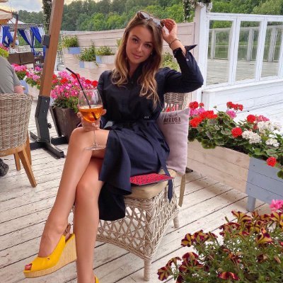 Angelina426Lina's profile picture. Rejoining the Twitterverse 🌍Life rewrote my story, but I hold the pen. Career-driven, deeply responsible, and always seeking meaningful conversations.✨✨✨