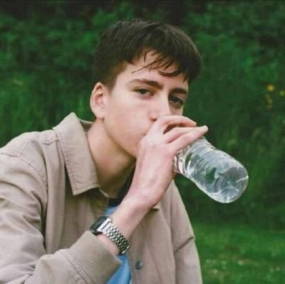 Hjk555555555's profile picture. Staying happy is of utmost importance!