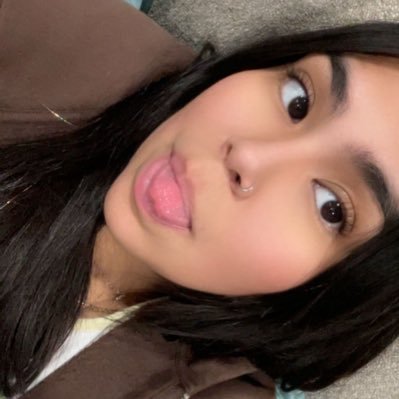 myyouthaway's profile picture. 