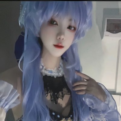 880101li's profile picture. 坐标广州，目前认知取向正常，只是偶尔喜欢艾草 经常偶尔就是了…… 想找个长期金主 短期也行，社恐不喜欢出门 好养活https://t.co/OrE27b1njT