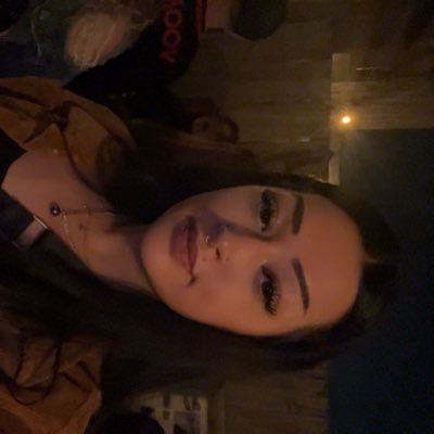 Charliebby25's profile picture. 🇹🇴|| ♒️ || 11:11 || Mi casa Su casa