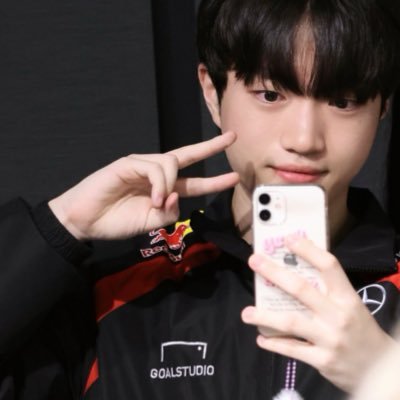 Gxthicked's profile picture. Freelance Artist // Pngtuber // 18 +, under 18 DNI