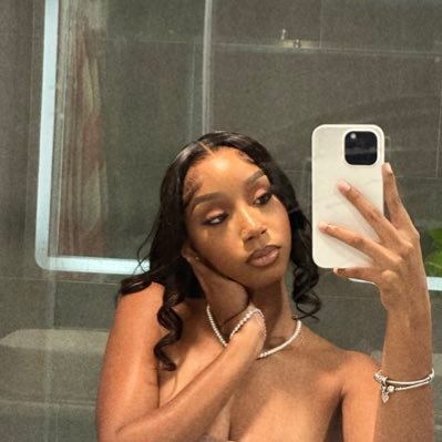 kristinexm_'s profile picture. 