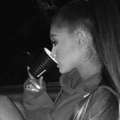 talkfasttini's profile picture. TOLKIN YIT