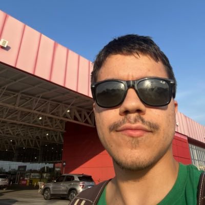 artsomusic's profile picture. eu faço musica. ouça sinto sua falta 🖤. https://t.co/gfaXbynpOx