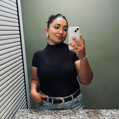 Marianelaca21's profile picture. 