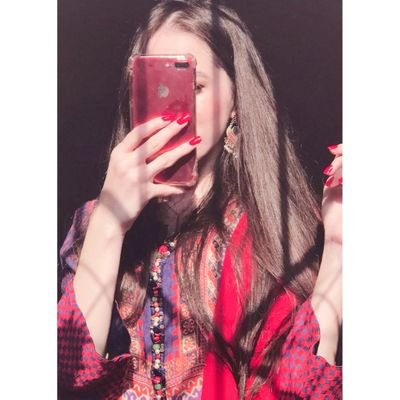 _abcde_fuckoff's profile picture. Typing....