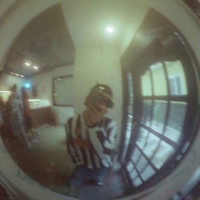 chwizoux's profile picture. 생각 없이 사는게 더 편해 (buttertyang) 🆔🌌