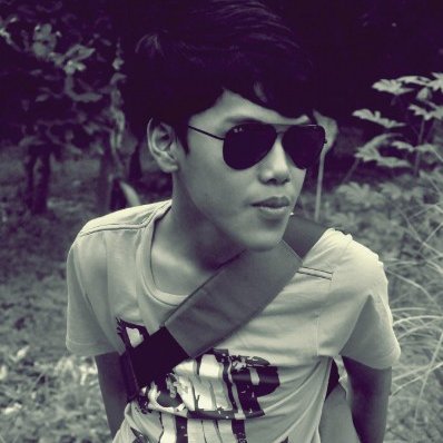 dygymu's profile picture. Hidupku aesthetic, moodku chaotic.🍟