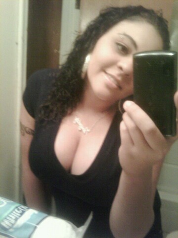 My Name Is Onna Im From Omaha Nebraska I Am 19 Years Old Have one Baby Girl On the way & Not Single