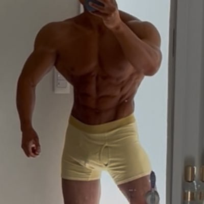 mkcton's profile picture. JBBF/フィジーク 日々の体の変化や成長の記録用。パーソナルやポージングの依頼はDMまで📩 ほしい物リストhttps://t.co/0d6CV0hgqq