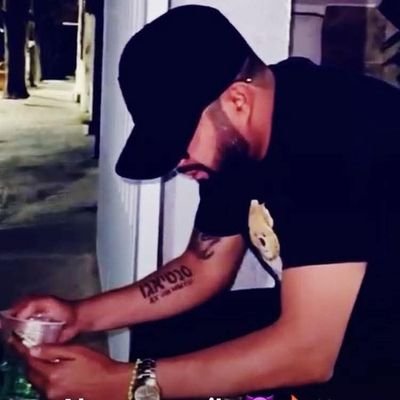 es_teban86's profile picture. 