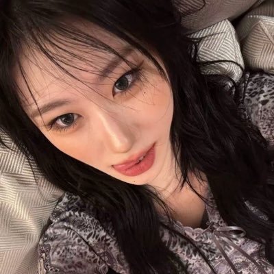itzybidzyspider's profile picture. multi 🤞// midzycaratoncemoa💫💫
