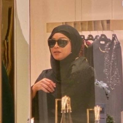 jeeeeeeeeeeeeeq's profile picture. fck around n find out