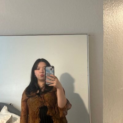 lindasocool428's profile picture. 