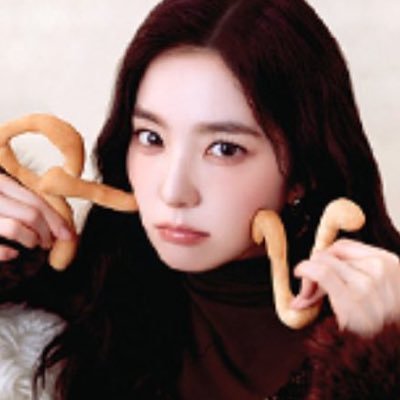 renxove's profile picture. 