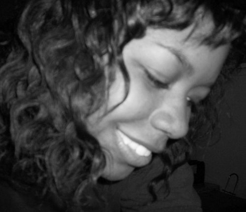 moniquebird's profile picture. Woman of faith ⛪️ Friend to all birds 🐦 Salsa dancer 💃 Lover of learning 📱social media gal 🖥 Movie extra 🍿🎥