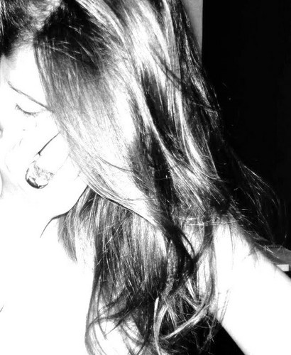 Always laugh when you can. It's cheap medicine. # Twitter Oficial ∞