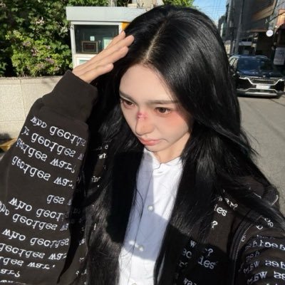 chaierrot's profile picture. what do you know about tripleS