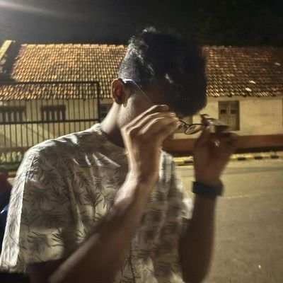 vedangstwt's profile picture.