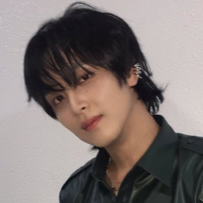 hc000606hc's profile picture. 