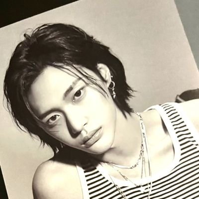 rzgirlie4lyf's profile picture. still riize 😋🧡