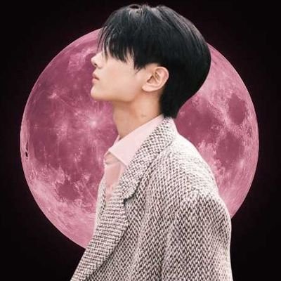 enhartthou's profile picture. molding idiosyncratic universes through inks and papers.
ONE is currently on-hold. will be back soon.