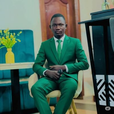 Linda7000919873's profile picture. 