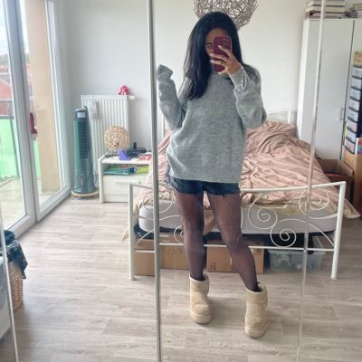 AlizeeJoseph_'s profile picture. 