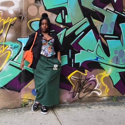 HelloChocolit's profile picture. hoe, why is you here? | 👸🏾🇦🇬 | furthest thing from perfect like everyone I know | 💔💛💚 | out of sight, not out of mind 💙🕊