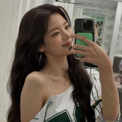 nani83358566842's profile picture.